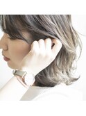 透明感溢れるミントベージュ×バレイヤージュ×レイヤーミディ