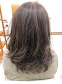 上品ハイライトでおしゃれママヘア