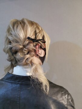 ヘアセットサロン ミント(Hair set salon MINT) 布リボンツインテール