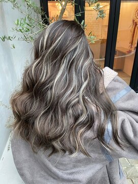 ディモアンド 表参道(Dimo&) ミニウルフ/インナーハイライト流れるレイヤー[表参道]