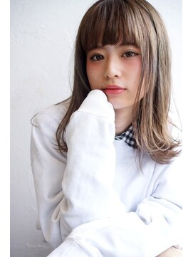 ルモア(RUMOR) Rumor×透明感アッシュベージュ・オン眉外ハネセミディ