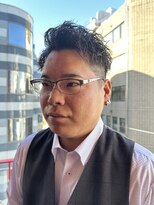 ロミーオム 本厚木(ROMMY. Homme)&nbsp;刈り上げツイストパーマ無造作アップバングビジネスメンズヘア