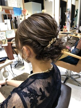 ヘアーメイクブランニュー セントラル 西大寺店(hair make Brand new central) 結婚式にも◎お呼ばれヘアセット