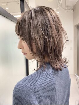 ダブルトーキョー シブヤ(W-TOKYO SHIBUYA) 横顔も可愛い☆ミディアムネオウルフ　ウルフカット