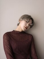 モノリス(MONOLITH.)&nbsp;ショートウルフ・ミルクティーベージュ