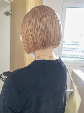 ソワ 北千住(soi) 切りっぱなしボブ×ブリーチカラー×ベージュ