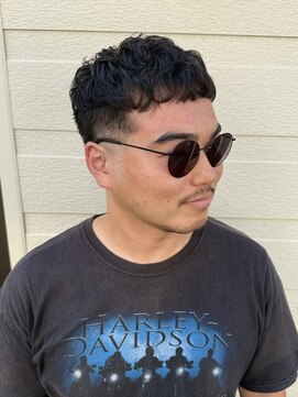 スウェル 柏店(Swell) #MEN’S HAIR#サーフカール#刈り上げセンターパート#フェード