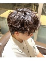 ノイセル(Noisyle)&nbsp;波巻きツイストスパイラルツイストピンパーマシャドウパーマ