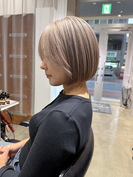 シールドヘアー 沖縄 新都心(C'LD Hair) 那覇美容室/おもろまち美容室/ホワイトベージュ/ミニボブ/ボブ