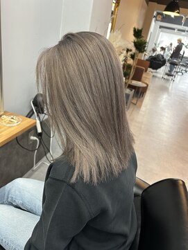 レブ 四条烏丸(Reb,) ハイトーン京都ダブルカラー京都ボブ