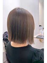 エレノア 自由が丘店(Eleanor)&nbsp;自由が丘/切りっぱなしボブ/トリートメント/イルミナカラー