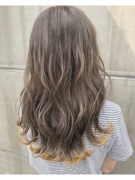 キラ 渋谷(KILLA) ひし形シルエットグラデーションカラーオン眉イエローベージュ