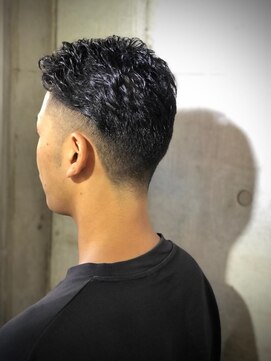 バーバーバー 八広(BARBER-BAR) 大人ベリーショート　【バーバーバー　八広】