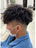 外国人風ハイウェイト前下がりソフトツイストパーマ