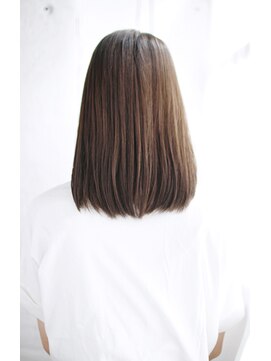 シュシュット(chouchoute) レイヤーカットウェットヘアデザインカラーオリーブベージュ/086