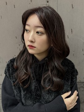 メイカ(MEIKA) ”レッドブラウン×ふわっとカール”  なかもと はな