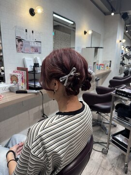 コワファーストナガサキシャンプーボーイ(COIFF1RST NAGASAKI SHAMPOO BOY) ツインテールアレンジ