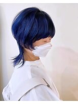 コニーズヘアサロン(Connie's Hair Salon)&nbsp;深みと軽やかさが共存するブルーベリーウルフ