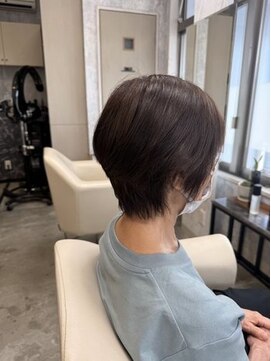 イーラ(E-LA) ショートボブ