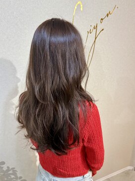 シヨン(ciyon.) 艶ブラウンベージュ☆韓国くびれレイヤーロング