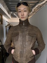 PARKiiiNG 心斎橋　ブリーチ/ダブルカラー/パーマ/メンズ【パーキング】&nbsp;刈り上げセンターパート