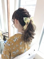ロカット サロン(Roquat Salon) 編み込みローポニーアレンジ【ヘアアレンジ 立川/立川南/国立】