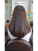 ヘアサロンアンドリラクゼーション マハナ(Hair salon&Relaxation mahana) 艶とくすみを兼ね備えたフォギーベージュで軽やかロング♪