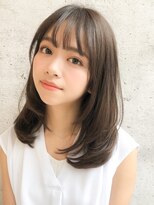 アグノス 青山(Agnos)&nbsp;イメチェン厚めバング耳かけフォギーベージュ毛先パーマミディ