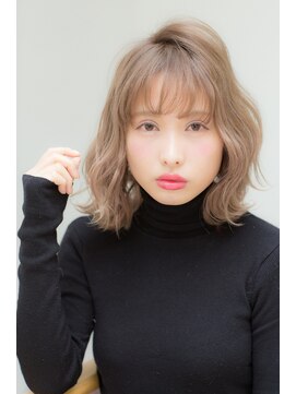 エミュー 結城店(emu) 透明感　ホワイトミルクティー　ヨシンモリ