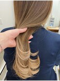 透き通ったベージュ