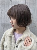 無造作ボブ　グレージュカラー