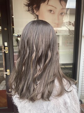 シャンプーボーイアネックス(SHAMPOO BOY Annex) アッシュブラウンカラー