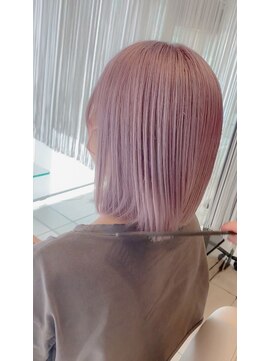 アース 鈴鹿店(HAIR&MAKE EARTH) ホワイトピンク