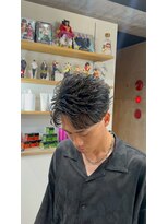 イーラ(era)&nbsp;フェザーパーマパーマ/メンズ/刈り上げ/眉毛/ツイスト