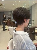 earthショートレイヤーボブミルクティー丸みショートボブ
