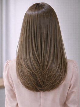 髪質改善 An Livian京都四条烏丸【髪質改善/縮毛矯正/艶髪】【3/5OPEN(予定)】の写真/繰り返すたび、憧れの芯から健康なツヤ髪が手に入る。圧倒的な手触りとツヤ感で周りから褒められるヘアに♪