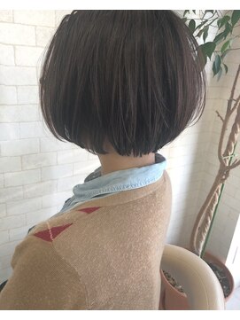 美容室 マアジュ つやつやミニボブ