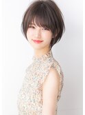 大人可愛い20代30代40代小顔ワンサイドショートボブ丸み前下がり