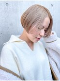 【オシャレ女子に人気】ブリーチ×前下がりボブで一気に垢抜け