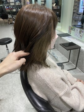 リー 尼崎(Lee) ミディアムインナーグレージュ