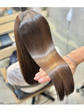 ユンク(UNC) 髪質改善『ノフ』トリートメント お客様画像。(加工無し)