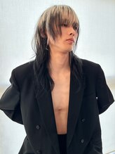 厳正なる審査によって技術や人気だけでなく今の時代を捉えた総合力の高い美容師・美容室を選定。