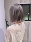パッツンボブ シルバーカラー ケアカラー