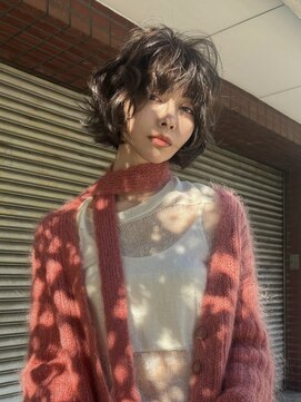 シーカ ニカイ(siika NIKAI) ウェーブパーマボブ