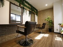 ブルーム(bloom)の雰囲気（気持ちの良い日差しが入り込む店内♪）