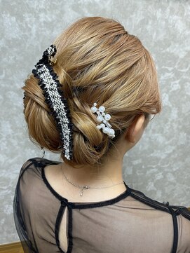 ランプ(Lamp.) ツインシニヨン