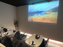 ルーム(Room)の雰囲気（シャンプー台で映画を観れます☆日替わりで映画変わります♪）
