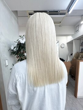 リアン(Lien) ハイブリーチ/ホワイトブロンド/切りっぱなしロング