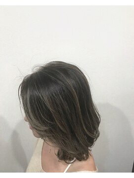 ラブロ サロン(Salon) 外国人風バレイヤージュカラー&大人ボブ