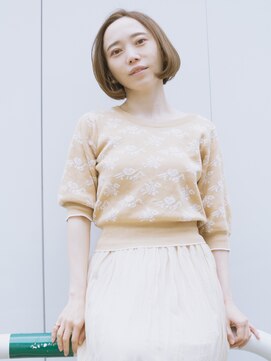 ノイン(noine) ベージュ系の服は、優しい雰囲気で可愛いです